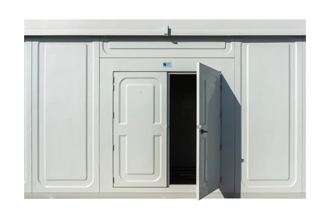 Cubicle with Double Shutter